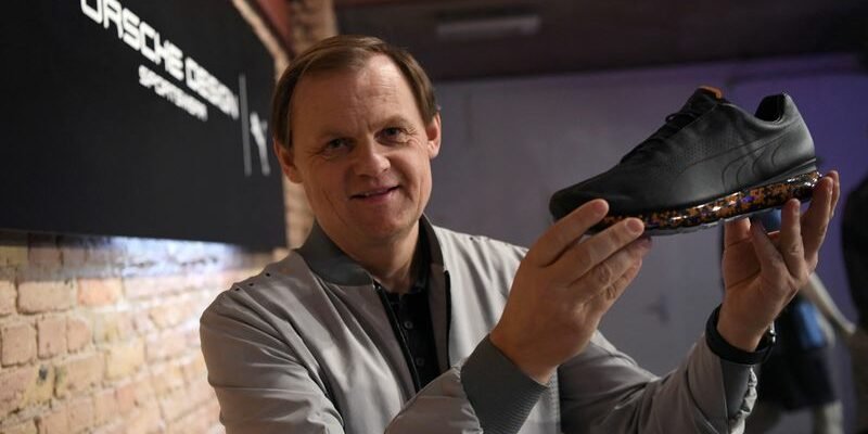 Puma брэндийн тэргүүн Adidas компанийг аврахаар болов